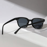 Retro Small Frame Cat Eye Sunglasses for Women 2023 Luxury V Sun Glasses Men Fashion Jelly Sunglasses with Metal Hinges